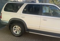 1999 Toyota 4Runner SR5