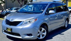 2013 Toyota Sienna LE