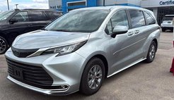 2021 Toyota Sienna XLE 8-Passenger
