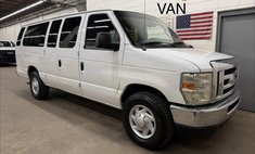 2013 Ford E-Series E-350 XLT Super Duty Extended