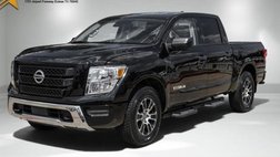 2022 Nissan Titan SV