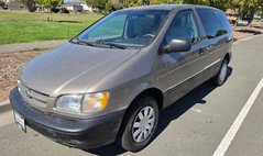 1999 Toyota Sienna CE