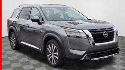 2022 Nissan Pathfinder Platinum