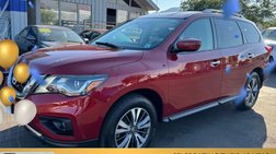 2017 Nissan Pathfinder SV