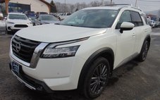 2022 Nissan Pathfinder SL
