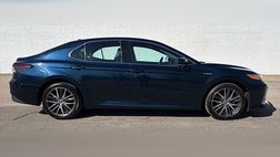 2021 Toyota Camry Hybrid XLE