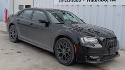 2022 Chrysler 300 Touring L