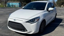 2020 Toyota Yaris Hatchback XLE