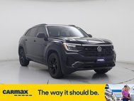 2025 Volkswagen Atlas Cross Sport SEL R-Line Black 4Motion