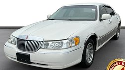 2002 Lincoln Town Car Signature