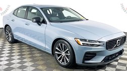 2022 Volvo S60 B5 Momentum