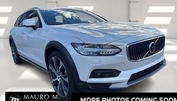 2022 Volvo V90 Cross Country B6