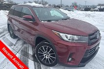 2017 Toyota Highlander SE