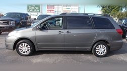 2004 Toyota Sienna LE