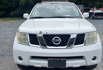 2005 Nissan Pathfinder XE 4WD