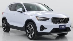 2024 Volvo XC40 B5 Ultimate Bright Theme