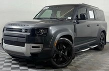 2023 Land Rover Defender 130 SE