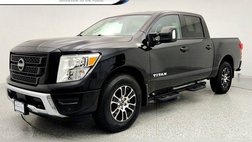 2023 Nissan Titan SV