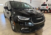 2022 Chrysler Pacifica Hybrid Touring L