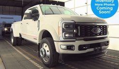 2023 Ford F-450 Super Duty Platinum