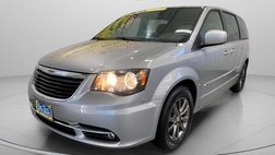 2015 Chrysler Town and Country S