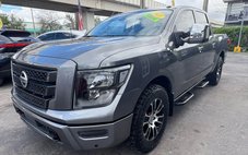 2021 Nissan Titan SV