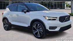 2021 Volvo XC40 T4 R-Design