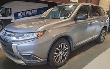 2017 Mitsubishi Outlander ES