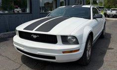 2008 Ford Mustang Deluxe