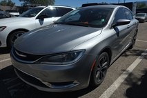 2017 Chrysler 200 Limited