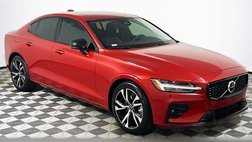 2024 Volvo S60 B5 Core Dark Theme