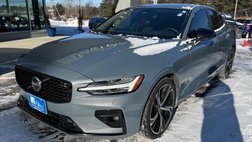 2024 Volvo S60 B5 Plus Dark Theme