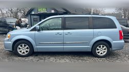 2013 Chrysler Town and Country Touring