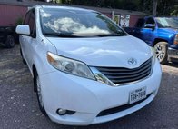 2014 Toyota Sienna XLE