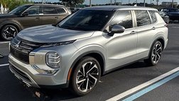 2022 Mitsubishi Outlander SE