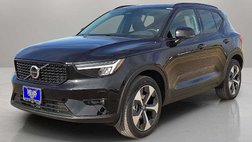 2026 Volvo XC40 B4 Plus