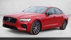2022 Volvo S60 B5 Momentum