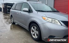 2013 Toyota Sienna LE