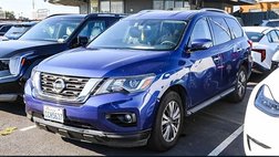 2017 Nissan Pathfinder SV