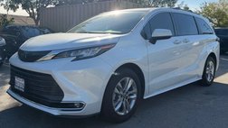 2022 Toyota Sienna XLE