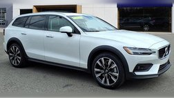 2022 Volvo V60 Cross Country T5
