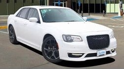 2022 Chrysler 300 Touring L