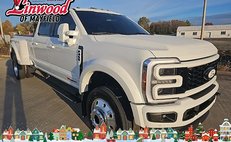 2025 Ford F-450 Super Duty Platinum