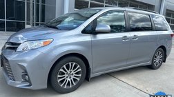 2018 Toyota Sienna XLE