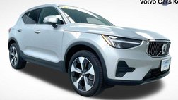 2025 Volvo XC40 B5 Core Bright Theme