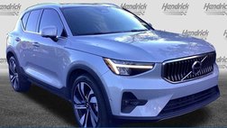 2023 Volvo XC40 B5 Plus Bright Theme