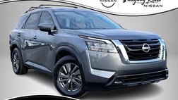 2022 Nissan Pathfinder SV