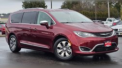2017 Chrysler Pacifica Hybrid Platinum