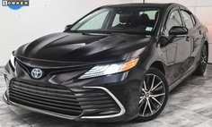 2022 Toyota Camry Hybrid XLE