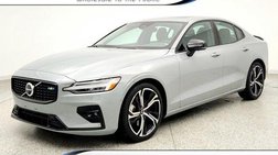 2024 Volvo S60 B5 Plus Dark Theme